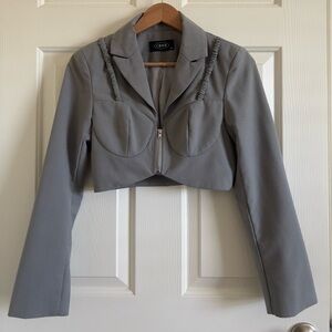 Cider Woven Solid Zip Up Crop Blazer